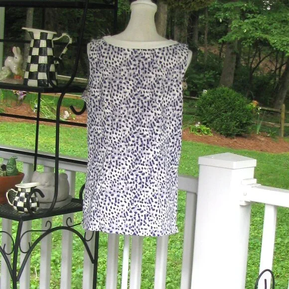 Tommy Bahama women Island Zone Aubrey Leopard shirt UPF sleeveless top Large - Picture 5 of 7